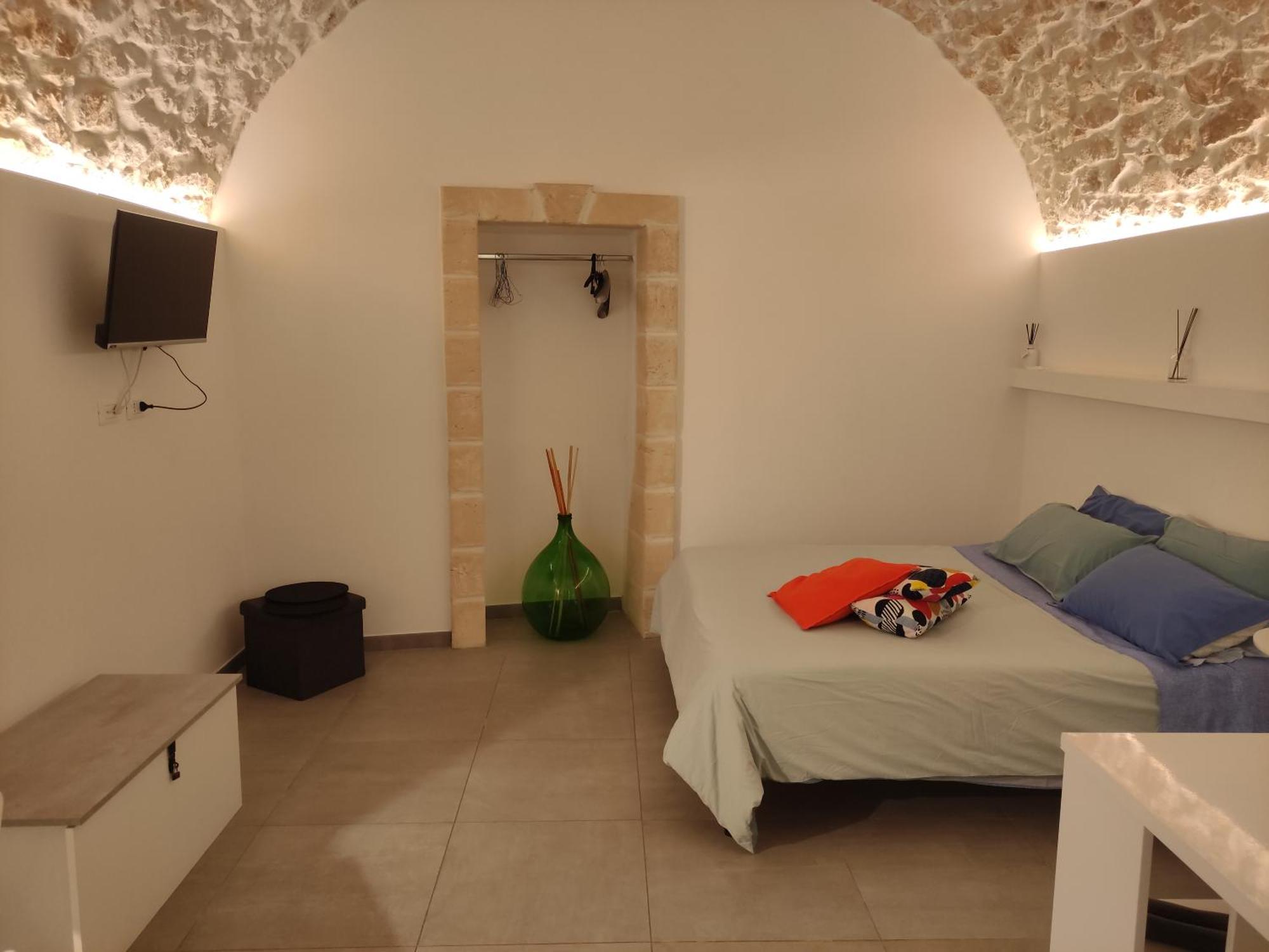 The doors, Apulia, Ostuni Quarto foto